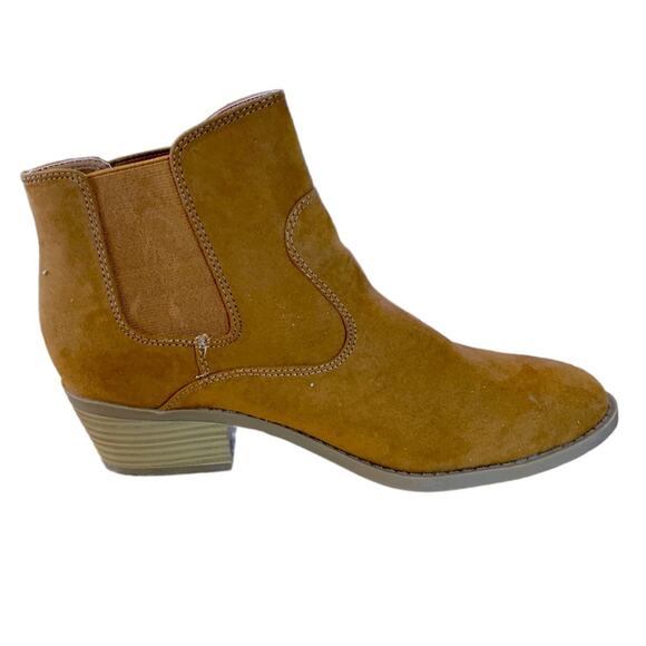 Arizona jean company Chelsea ankle boots booties 1.5 “ heels. Size 7.5 - Picture 2 of 8